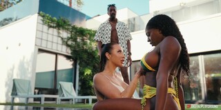 Наслаждайтесь Shaved Pussy Gets Replaced - порно видео на ONE-PORN.COM