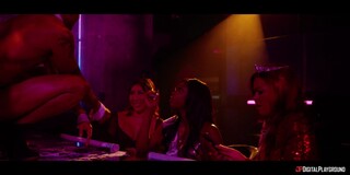 Наслаждайтесь Cum Swapping with Nicole Doshi & Friends - порно видео на ONE-PORN.COM