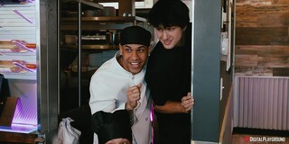 Наслаждайтесь Standing Doggystyle with a Chef - порно видео на ONE-PORN.COM
