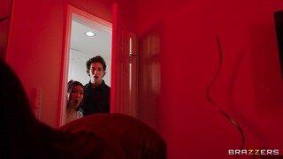 Наслаждайтесь Deepthroat and Cumshot with Carmen Caliente - порно видео на ONE-PORN.COM