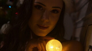 Merry Christmas POV - LittleCaprice Sucks Dick - наслаждайся лучшим порно на ONE-PORN.COM