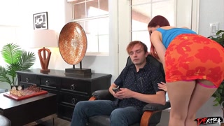 Наслаждайтесь Caprice's Handjob and Cumshot - порно видео на ONE-PORN.COM