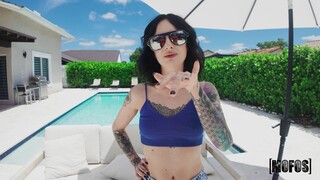 Наслаждайтесь Facial in Her Throat - порно видео на ONE-PORN.COM