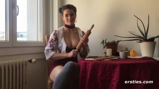 Наслаждайтесь Nora F.'s German Xmas Calendar - порно видео на ONE-PORN.COM