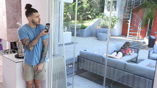 Наслаждайтесь Naked Serena Sterling: a gift for friend's horny bro - порно видео на ONE-PORN.COM