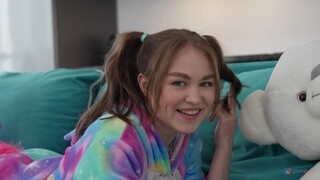 Наслаждайтесь Gangbang with Hot Russian Babe Maya Bee - порно видео на ONE-PORN.COM