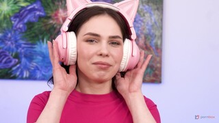 Наслаждайтесь First Time Porn for a 19yo Girl - порно видео на ONE-PORN.COM