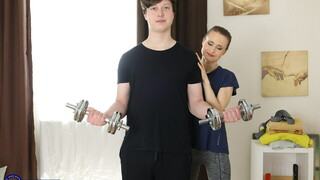 Наслаждайтесь Young Fitness Instructor Fucks and Sucks MILF Barbora Or - порно видео на ONE-PORN.COM