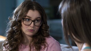 Teen and MILF Face Sit - наслаждайся лучшим порно на ONE-PORN.COM