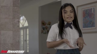 Наслаждайтесь Hot Schoolgirls and Toys - Compilation - порно видео на ONE-PORN.COM