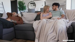 Наслаждайтесь Big Ass Stepmom Gets Her Tits Fucked! - порно видео на ONE-PORN.COM