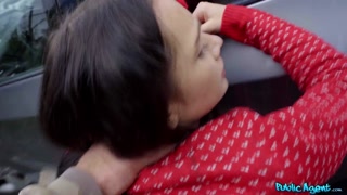 Наслаждайтесь  Christmas Big Cock Delivery Girl Action - порно видео на ONE-PORN.COM