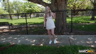 Наслаждайтесь Big Ass Teen Gets Handjob - порно видео на ONE-PORN.COM