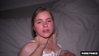 Наслаждайтесь Hardcore Fucking with Big Ass Blonde in College Dorm - порно видео на ONE-PORN.COM