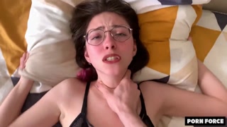 Наслаждайтесь Rough Amateur Sex with Brunette Girl and Her BF! - порно видео на ONE-PORN.COM