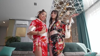 Наслаждайтесь Asian Girls Get Fucked in the Ass by Monster Dicks - порно видео на ONE-PORN.COM