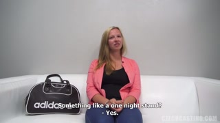 Наслаждайтесь Horny Blonde Marie Loves Anal - Big Tits & Juicy Ass - порно видео на ONE-PORN.COM