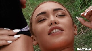 Blonde MILFs Love Cumshot - наслаждайся лучшим порно на ONE-PORN.COM