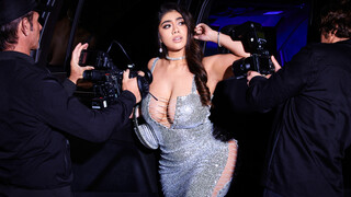 Violet Myers' Bodyguard Blowjob - наслаждайся лучшим порно на ONE-PORN.COM